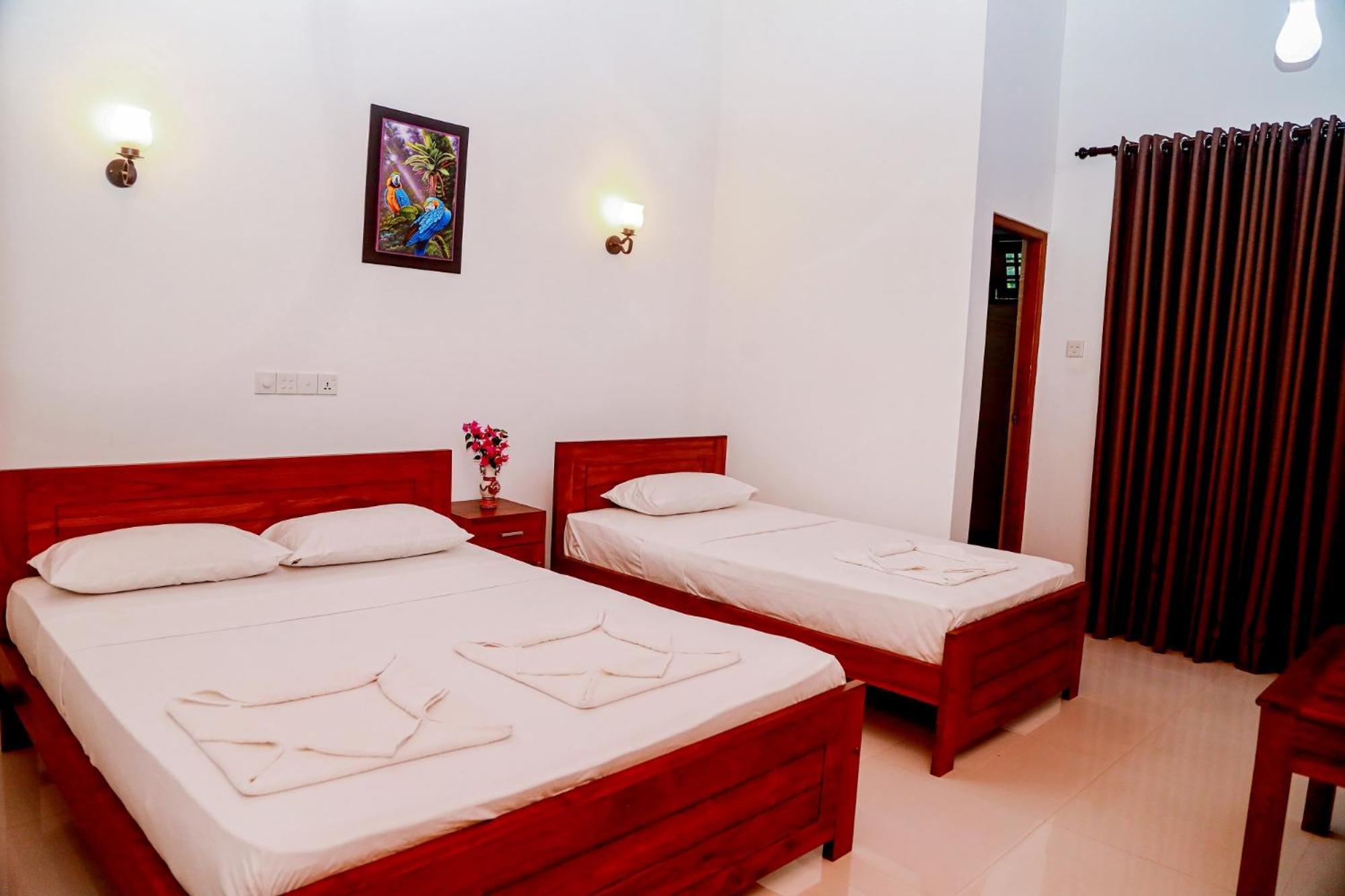 Yala Safari Green Home Stay Tissamaharama Exteriör bild