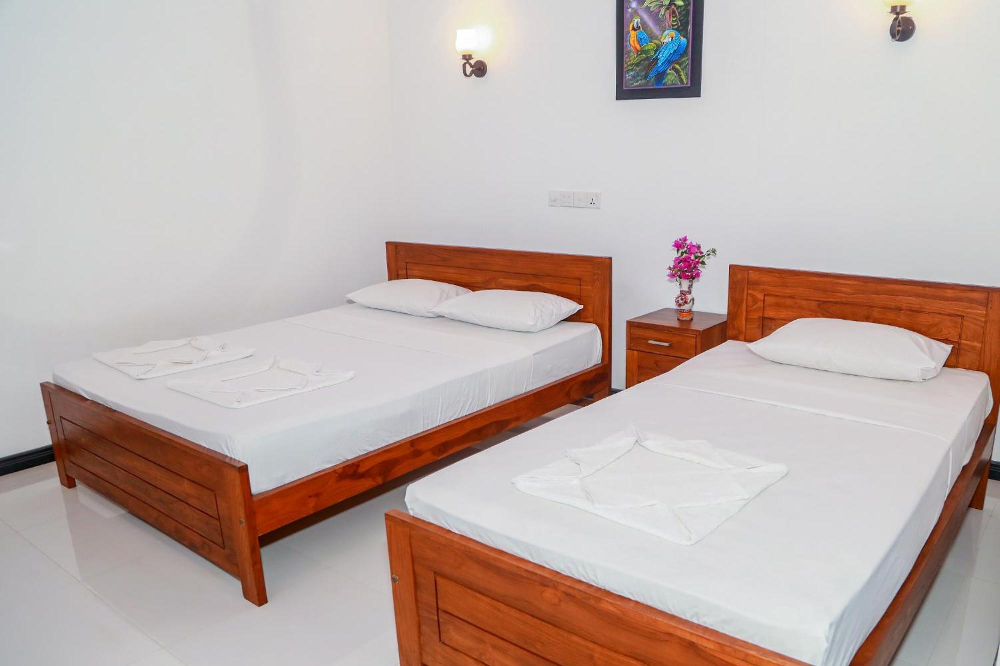 Yala Safari Green Home Stay Tissamaharama Exteriör bild